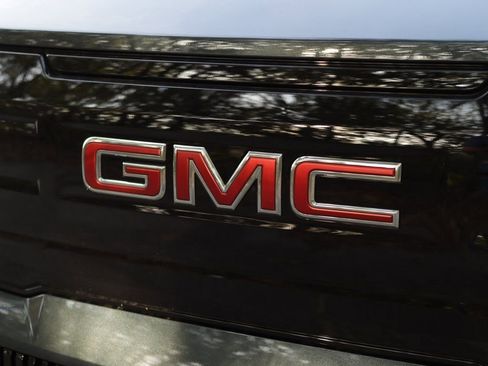 New 2026 GMC Sierra EV Elevation image 39