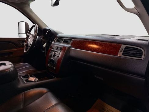 Used 2011 Chevrolet Silverado 3500 LTZ w/ LTZ Plus Package image 25