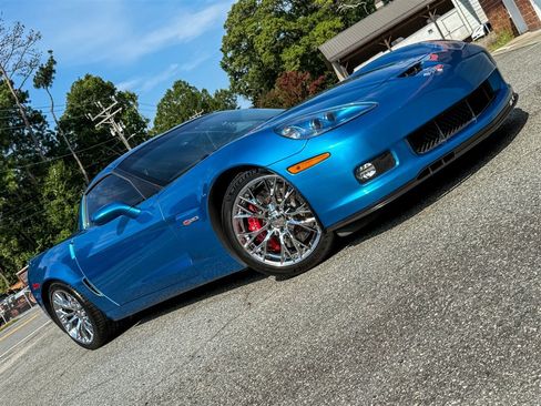 Used 2008 Chevrolet Corvette Z06 w/ Preferred Equipment Group RWD image 28