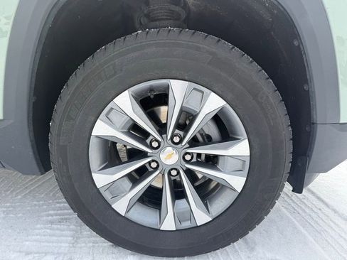 Used 2025 Chevrolet Equinox LT w/ Convenience Package II image 17