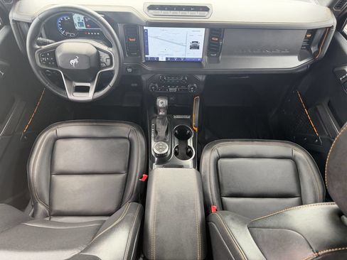 Used 2024 Ford Bronco Badlands AWD/4WD image 13