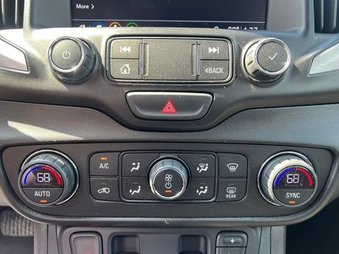 Used 2019 GMC Terrain SLE w/ Driver Convenience Package AWD/4WD image 28