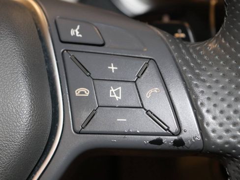 Used 2015 Mercedes-Benz E 350 Sedan image 41