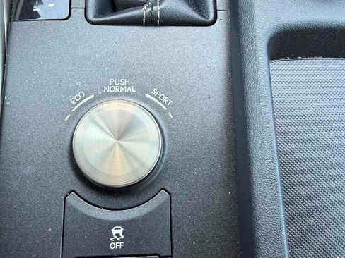 Used 2017 Lexus IS 200t RWD image 12
