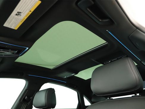 Certified 2025 Audi A8 L 3.0T image 26