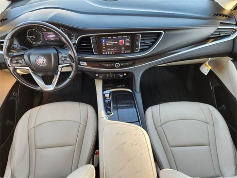 Used 2022 Buick Enclave Essence image 26