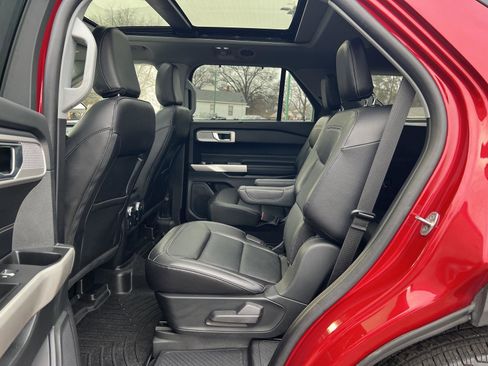 Used 2021 Ford Explorer Limited w/ Equipment Group 301A image 44