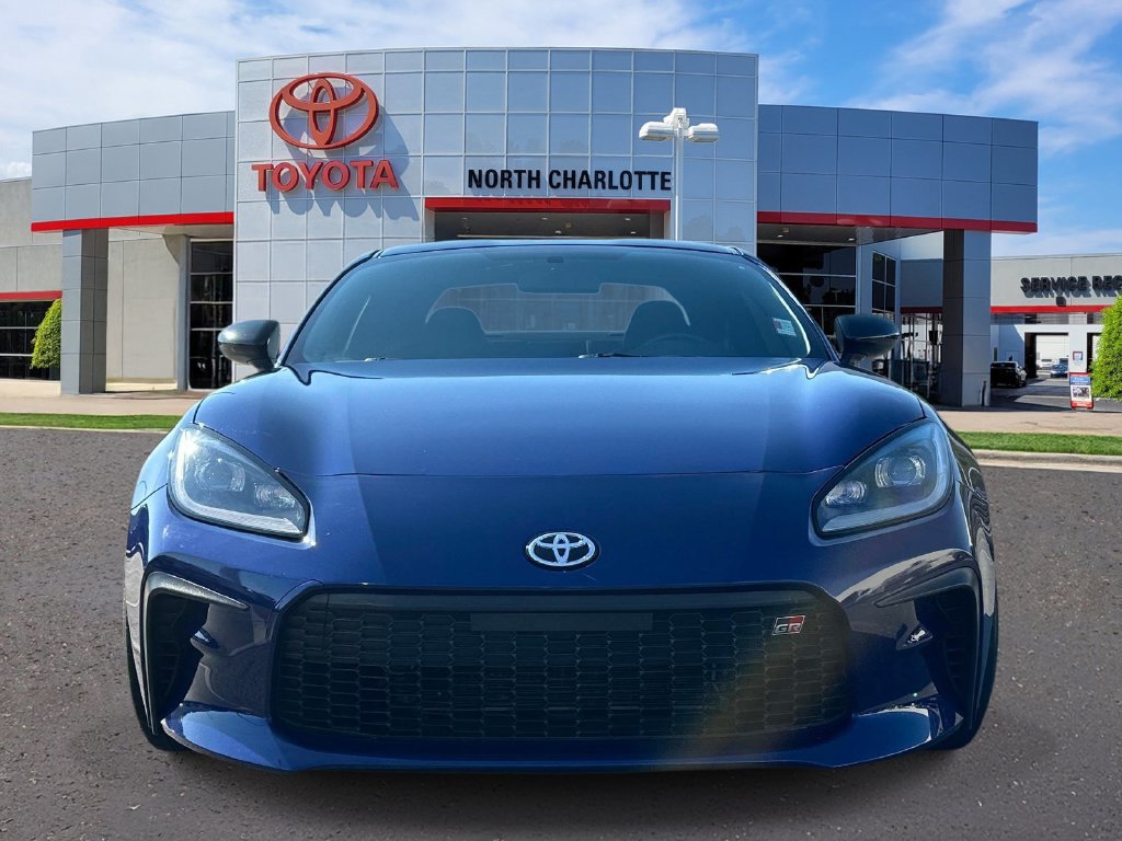 Used 2023 Toyota GR86 Premium RWD image 3