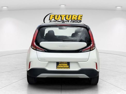 Used 2025 Kia Soul LX w/ LX Technology Package FWD image 5