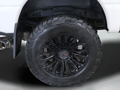 Used 2025 Ford F250 Platinum image 37