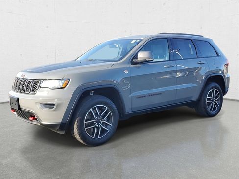 Used 2021 Jeep Grand Cherokee Trailhawk image 4
