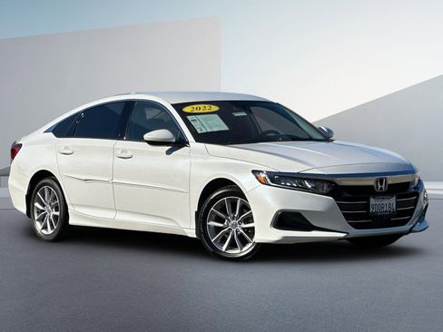 Used 2022 Honda Accord LX image 2