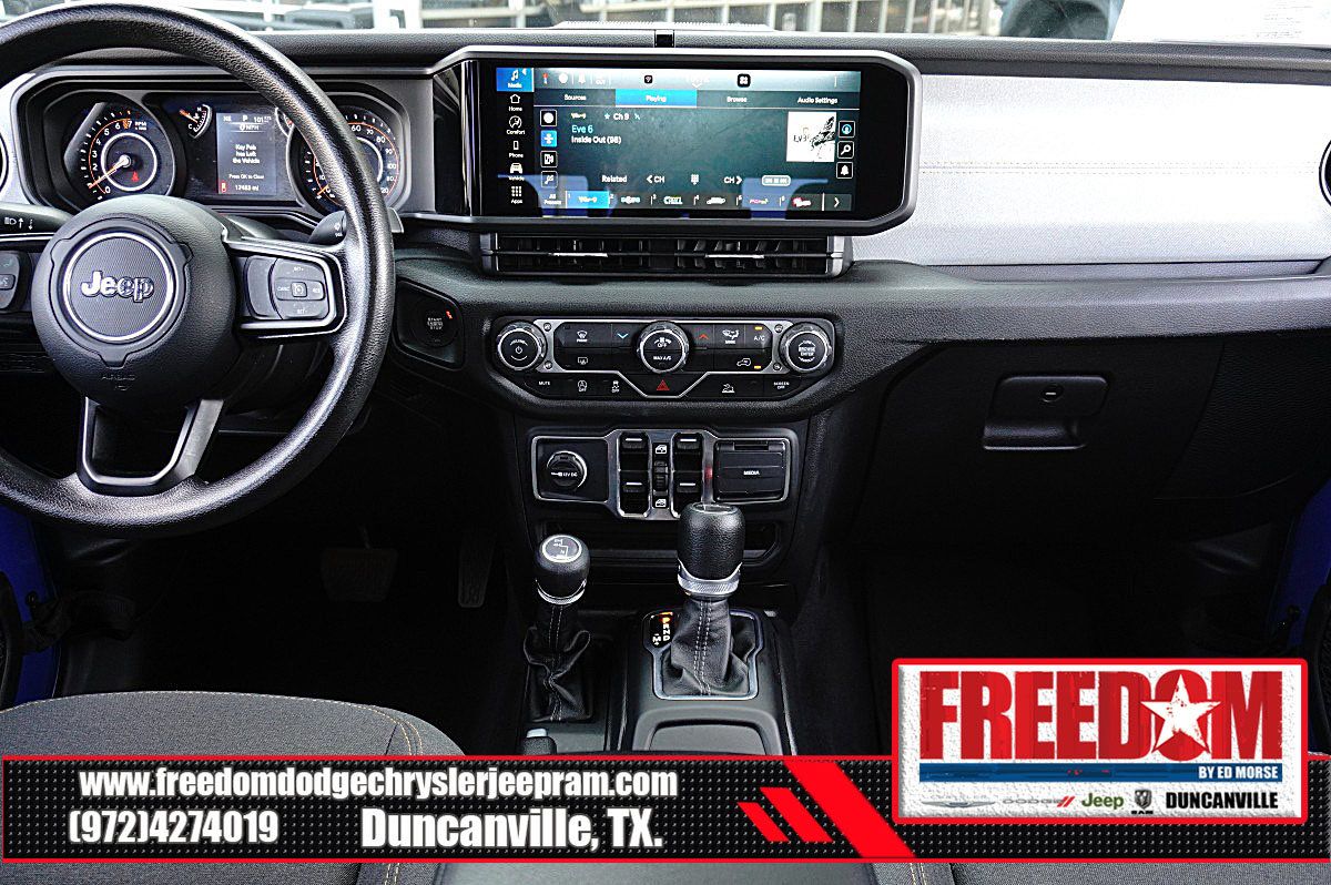 Used 2025 Jeep Gladiator Sport AWD/4WD image 20