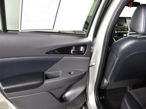 Used 2024 Mitsubishi Eclipse Cross SE image 44