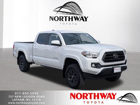 Used 2020 Toyota Tacoma SR5 image 1