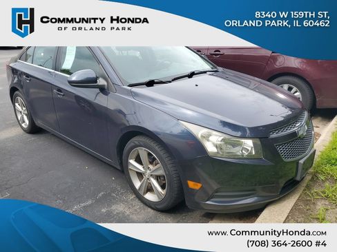 Used 2014 Chevrolet Cruze LT FWD image 1