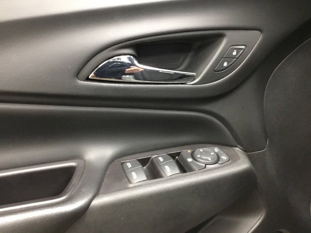 Used 2018 Chevrolet Equinox LT AWD/4WD image 6