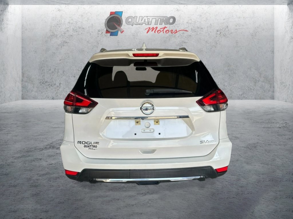 Used 2018 Nissan Rogue SV w/ Premium Package AWD/4WD image 4