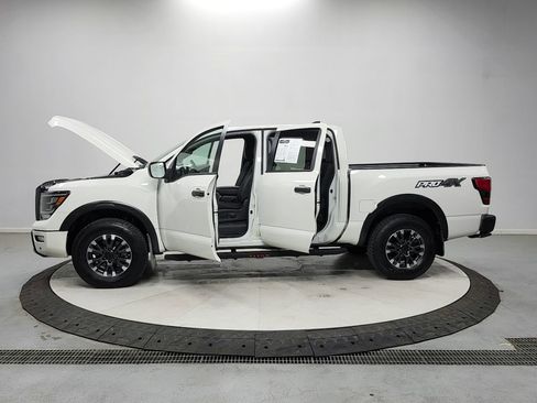 Used 2023 Nissan Titan PRO-4X w/ Pro-4x Utility Package AWD/4WD image 12