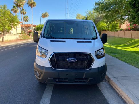 Used 2025 Ford Transit 250 Low Roof w/ Exterior Upgrade Package RWD image 3