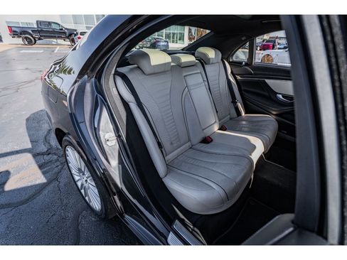 Used 2018 Mercedes-Benz S 560 4MATIC Sedan image 26