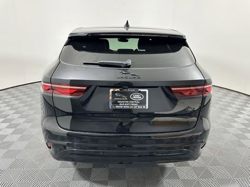 Used 2026 Jaguar F-PACE R-Dynamic S image 8