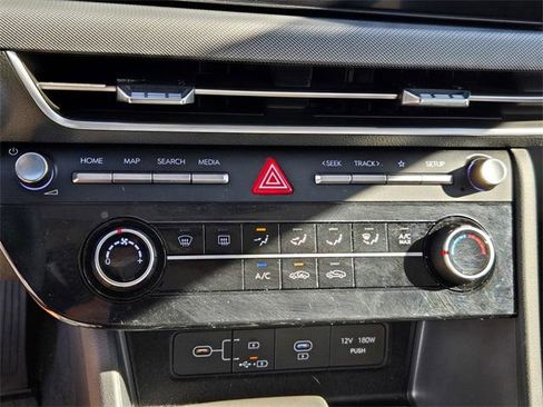 Certified 2025 Hyundai Sonata SE image 22