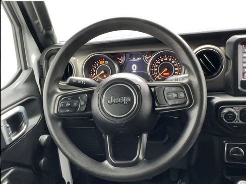 Used 2022 Jeep Wrangler Sport AWD/4WD image 33