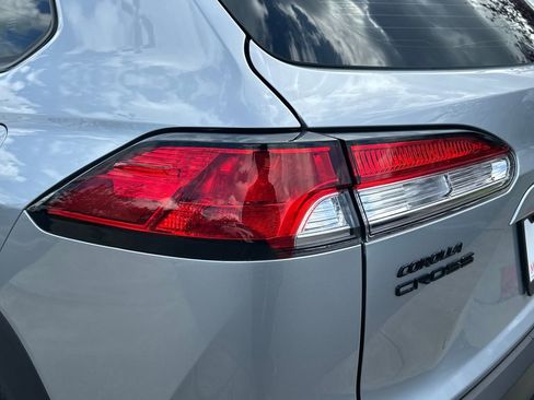 Used 2025 Toyota Corolla Cross AWD Hybrid image 10