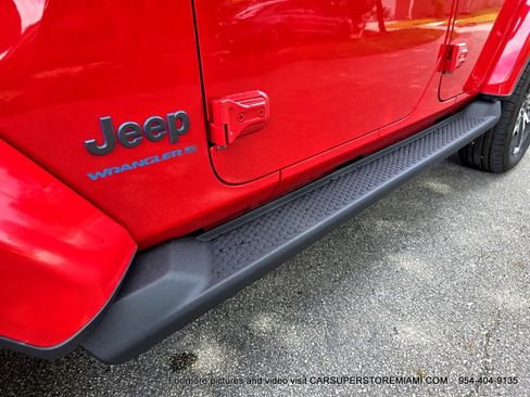 Used 2024 Jeep Wrangler Unlimited w/ Convenience Group AWD/4WD image 65