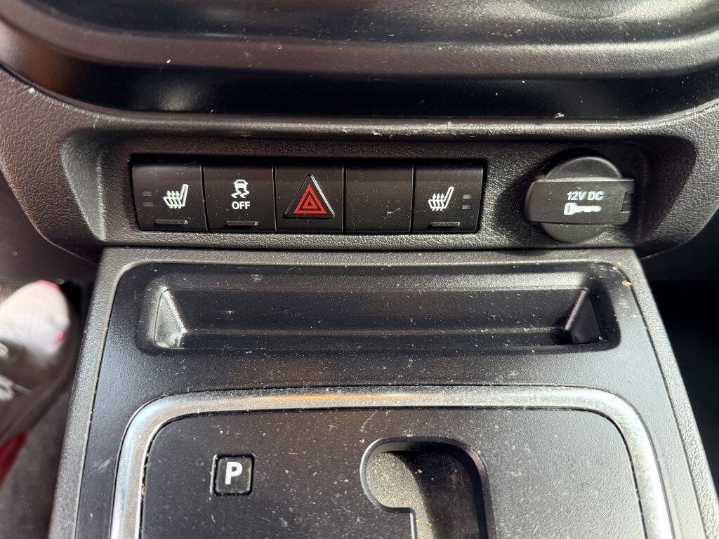 Used 2016 Jeep Patriot High Altitude AWD/4WD image 18