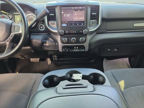 Used 2024 RAM 3500 Big Horn AWD/4WD image 17