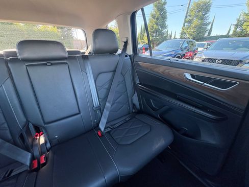Used 2026 Volkswagen Atlas SE AWD/4WD image 36