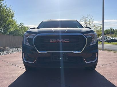 Used 2024 GMC Terrain SLE
