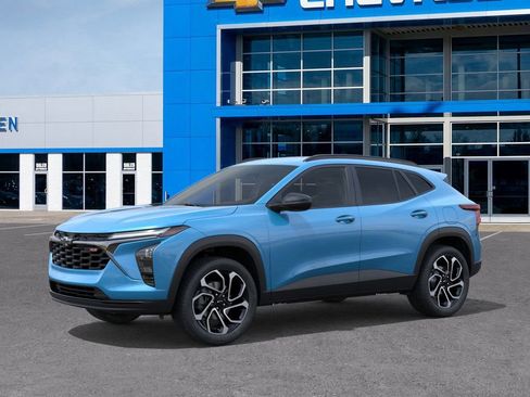 New 2026 Chevrolet Trax RS image 2