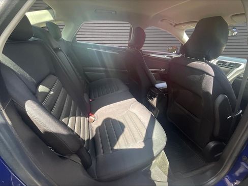 Used 2015 Ford Fusion SE FWD image 23