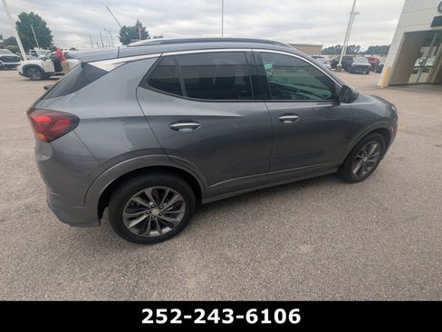 Used 2022 Buick Encore GX Essence w/ Advanced Technology Package FWD image 2