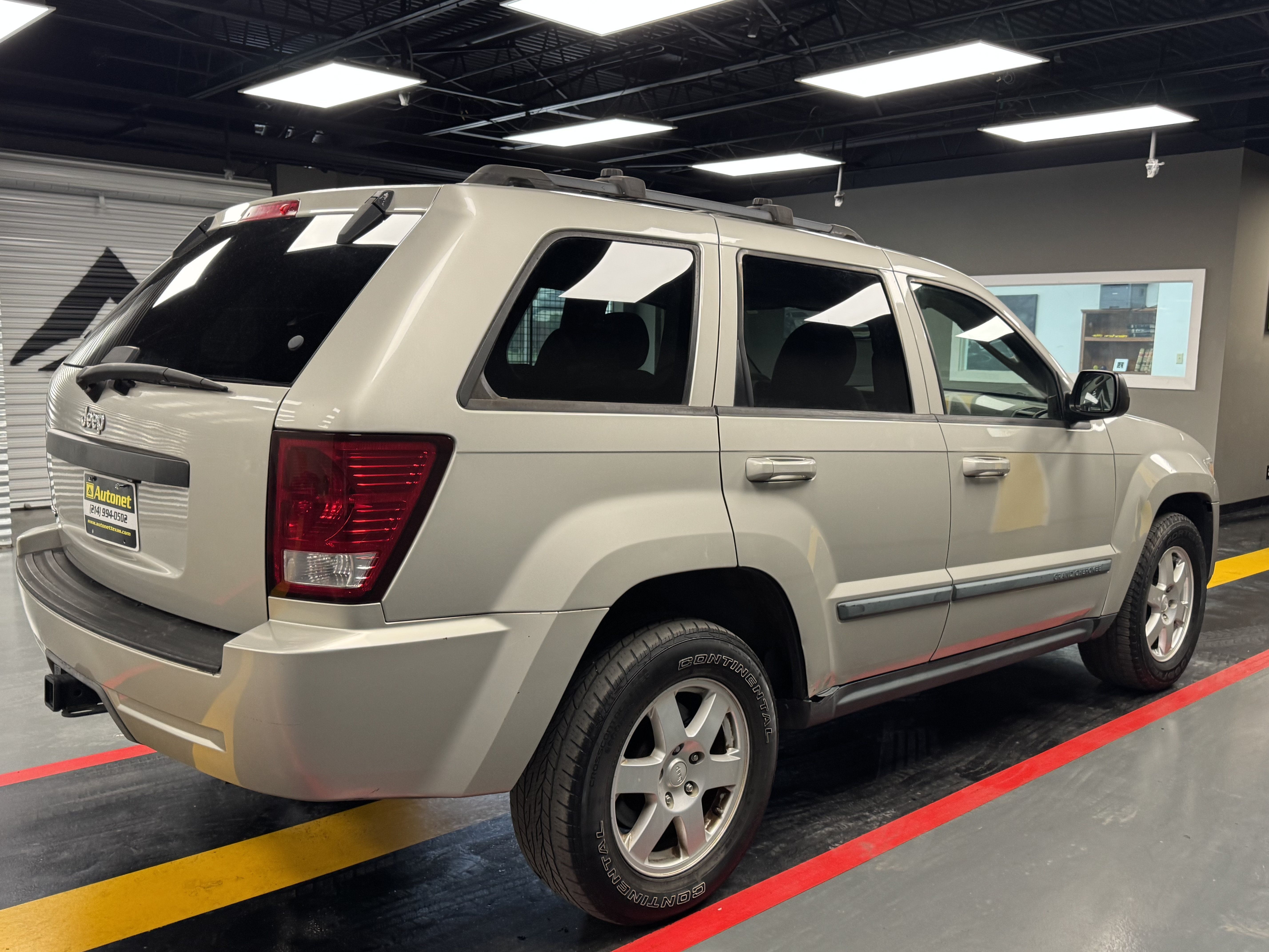 Used 2009 Jeep Grand Cherokee Laredo RWD image 5