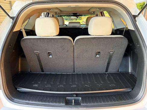 Used 2024 Kia Sorento S w/ Panoramic Sunroof Package AWD/4WD image 34