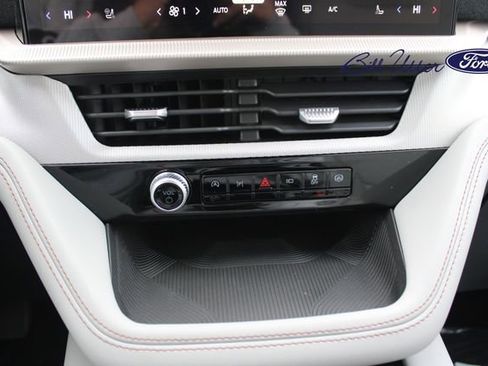 New 2026 Ford Explorer Active w/ Active Comfort Package image 14