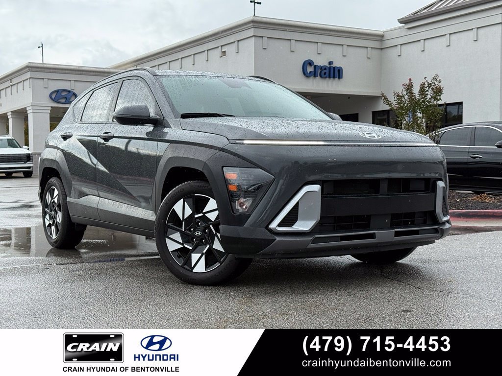 Used 2025 Hyundai Kona SEL FWD image 1