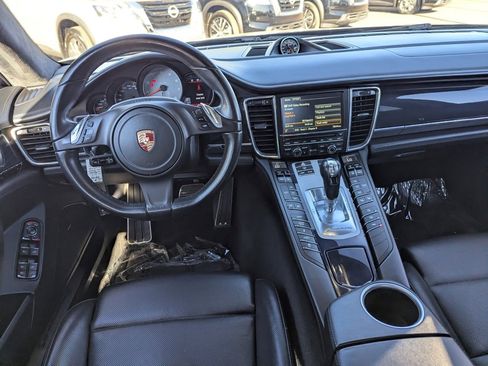 Used 2014 Porsche Panamera 4S Executive image 17