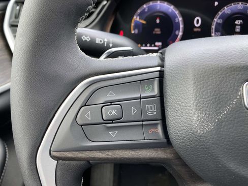 New 2026 Jeep Grand Cherokee Limited image 15