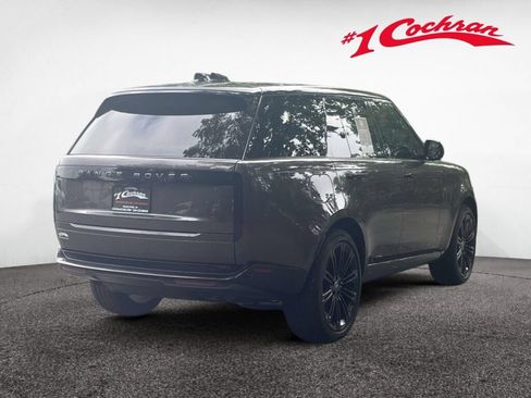 Used 2025 Land Rover Range Rover SE AWD/4WD image 7