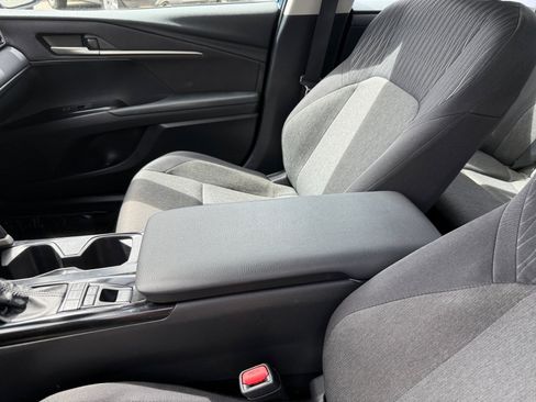 Used 2025 Toyota Camry LE FWD image 14