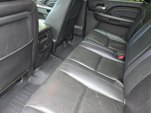Used 2012 GMC Sierra 2500 Denali w/ Suspension Package, Off-Road AWD/4WD image 12