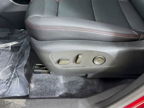 Used 2024 Chevrolet Traverse RS w/ LPO, Floor Liner Package image 21