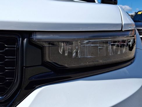 Used 2023 Jeep Grand Cherokee Altitude image 7