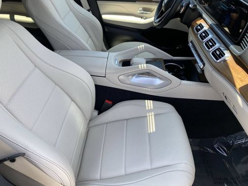 Used 2025 Mercedes-Benz GLE 450 4MATIC image 16