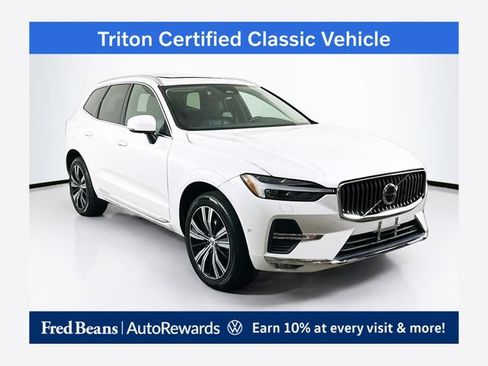 Used 2023 Volvo XC60 B5 Plus w/ Climate Package AWD/4WD image 1